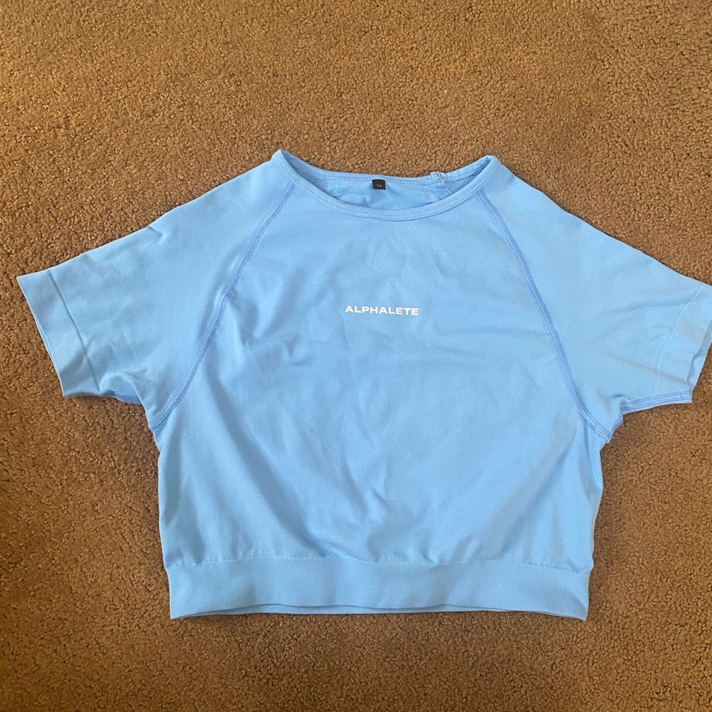 ALPHALETE -seamless short sleeve crop top Atlantis